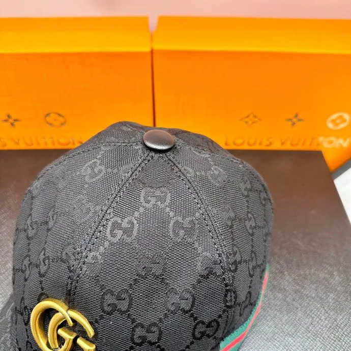 P90 new model has arrived! Gucci (Gucci) metal double G, the latest model at the counter, top original order, excellent quality, the same baseball cap as the official website, real shot, ready to ship quickly