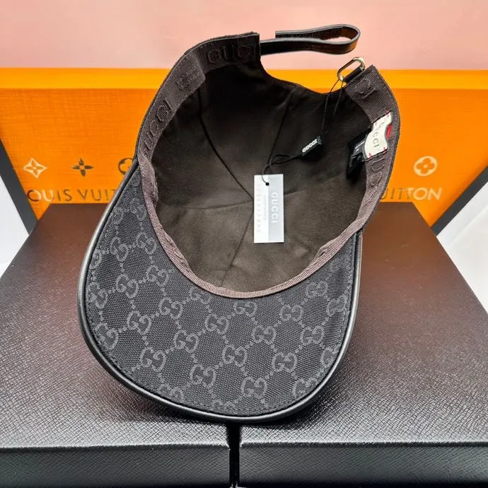 P90 new model has arrived! Gucci (Gucci) metal double G, the latest model at the counter, top original order, excellent quality, the same baseball cap as the official website, real shot, ready to ship quickly