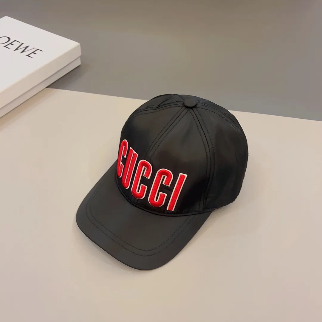 🉐60💰 🧢GUCCI Gucci 🧢 High-version baseball cap is a popular model, exquisitely matched, using high-end hat bottom, foreign order quality, must-have item, will sell if you upload pictures.