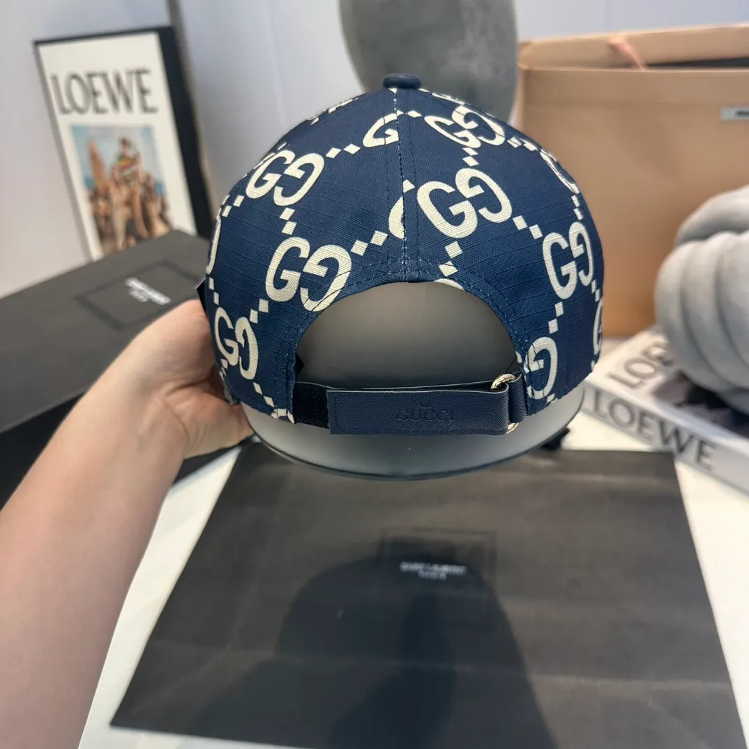P60 GUCCI 2024 official website baseball cap, original quality is very popular 🔥🎩 The craftsmanship is very exquisite, high-end and classy! Low-key luxury, easy to carry! Running volume!