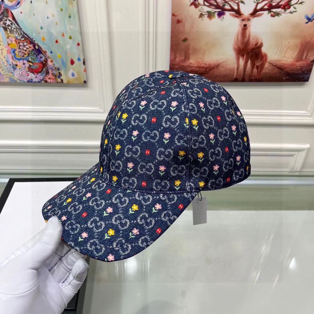 🉐90, Gucci (Gucci) new original baseball cap, Gucci small floral, counter 1:1, imported canvas + first-layer cowhide, popular purchasing agent, versatile style for men and women, great quality! The basic head circumference is 56cm, and the patch is adjustable.