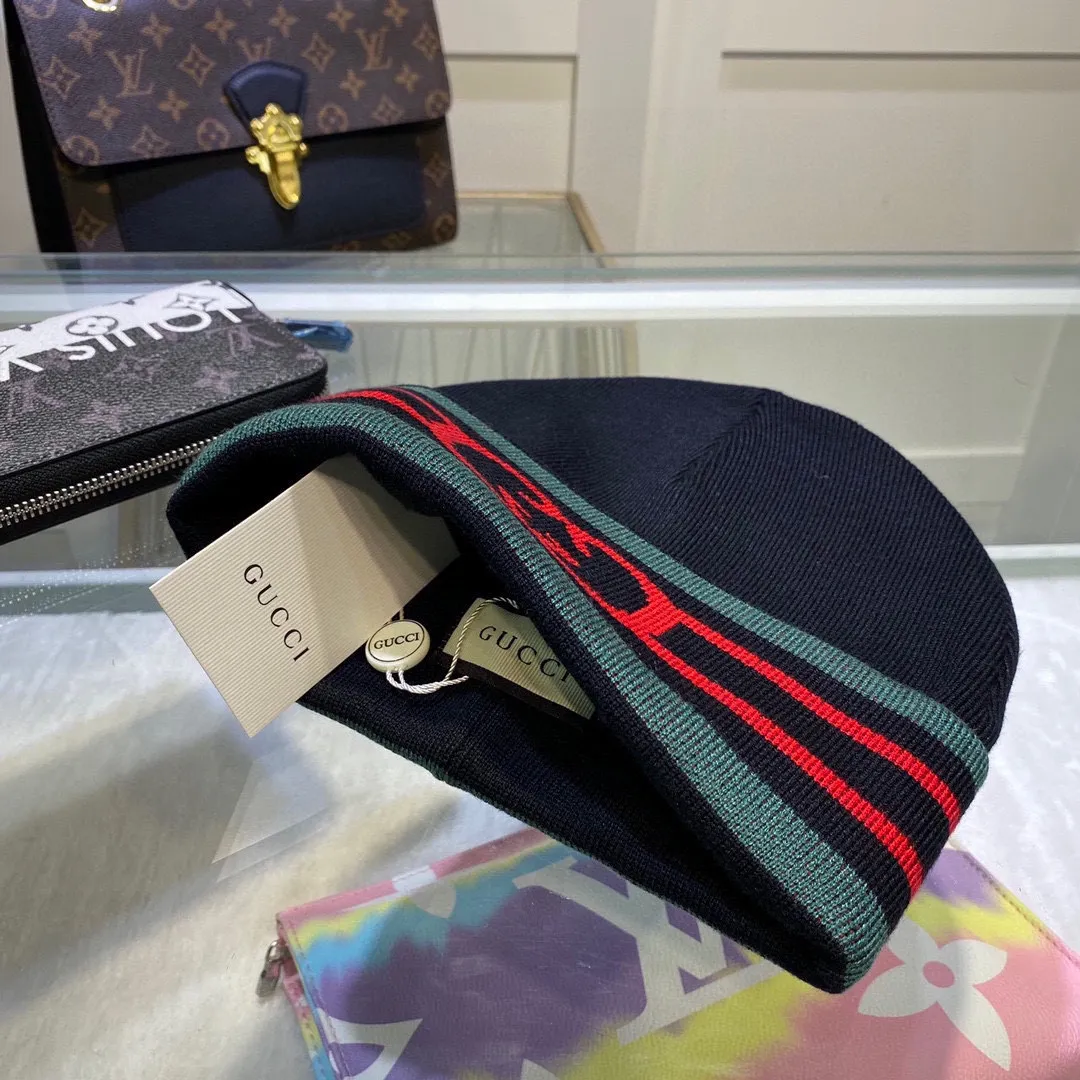 P50 GUCCI original single hat official website new hairband decorated knitted hat, love][love] wool cashmere double-layer hat😱😘warm and fashionable, simple and elegant, more fashionable and high-end!