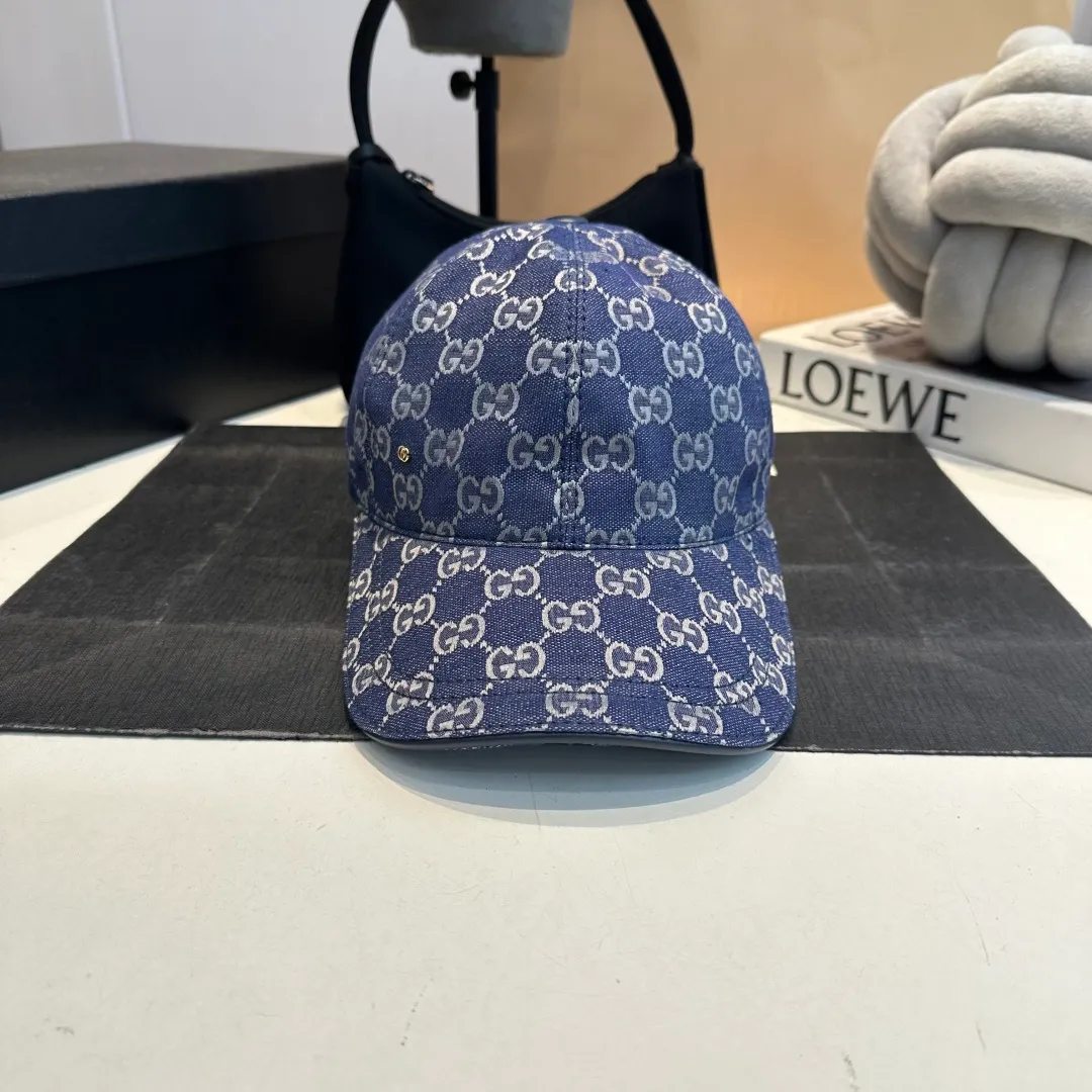 P90 Gucci Gucci counter synchronized new presbyopic baseball cap, high quality 1:1 replica. Velcro adjustment
