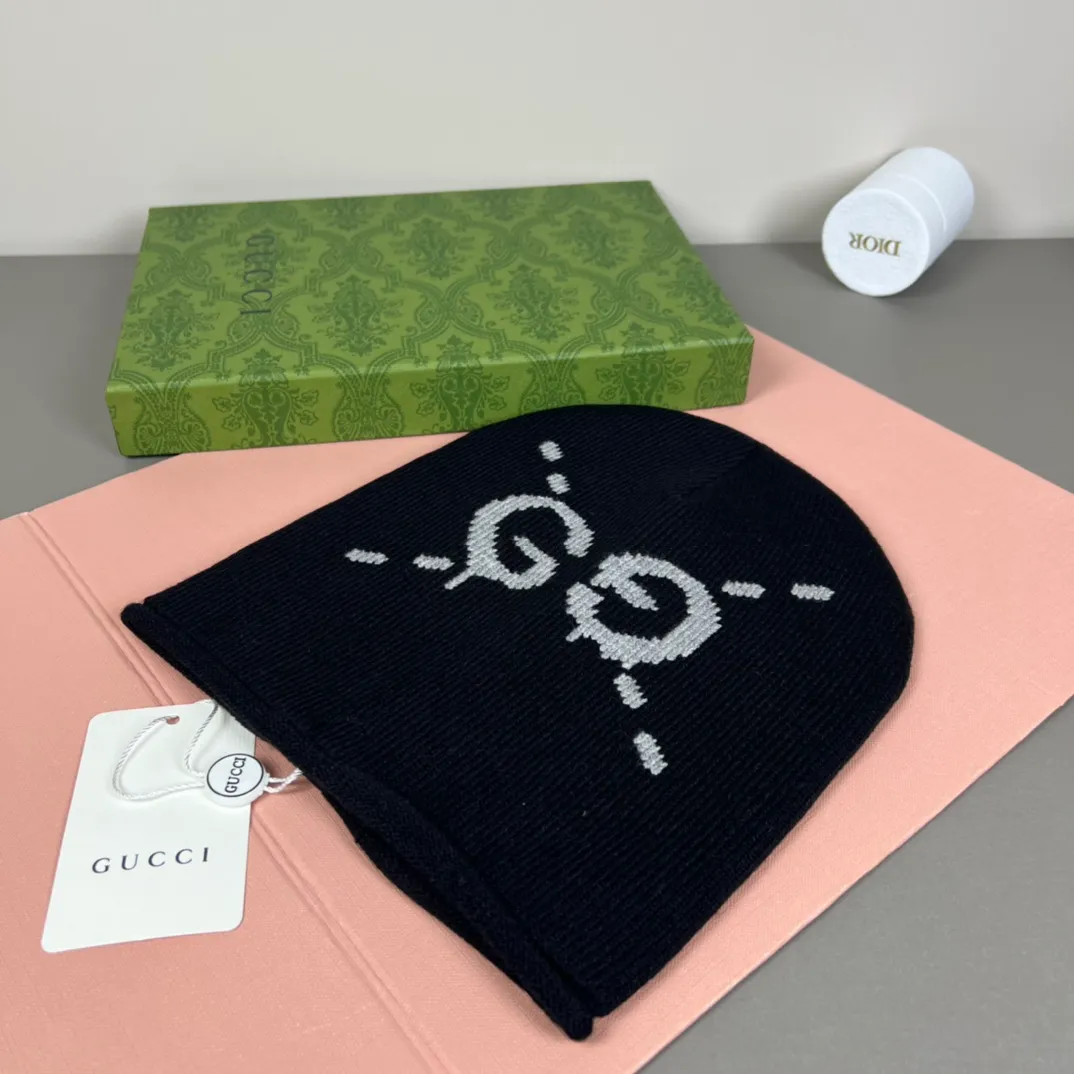 P46 with dust bag GUCCI Gucci original single hat official website new hairband decorative knitted hat, love][love] wool cashmere double-layer hat😱😘warm and fashionable, simple and elegant, more fashionable and high-end!