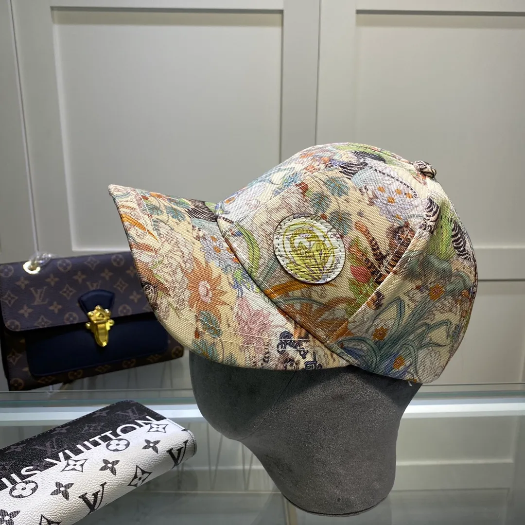 P70💰Gucci Baseball Cap GUCCI🧢Original quality is now available 🔥🎩 The craftsmanship is very exquisite, high-end and classy! Low-key luxury, easy to carry! Running volume! 【68211469】