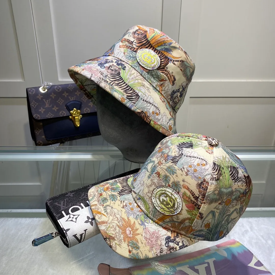 P70💰Gucci Baseball Cap GUCCI🧢Original quality is now available 🔥🎩 The craftsmanship is very exquisite, high-end and classy! Low-key luxury, easy to carry! Running volume! 【68211469】