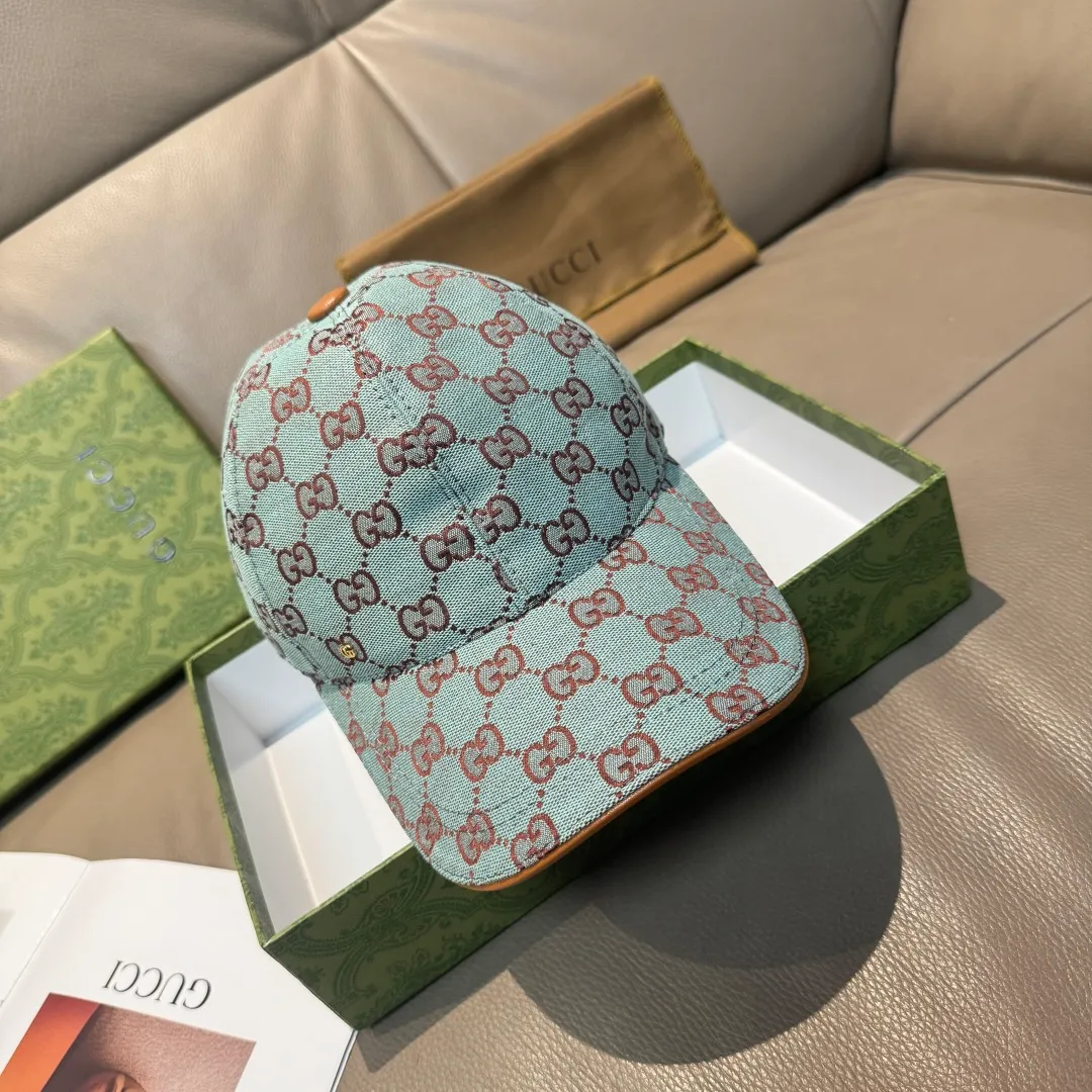 P90., Gucci (Gucci) new original baseball cap, metal small double G, the latest model at the counter, 1:1 mold customization, genuine mold hardware, original canvas fabric + first-layer cowhide, original quality! The quality is great, the basic head circumference is 56cm, and the patch is adjustable.