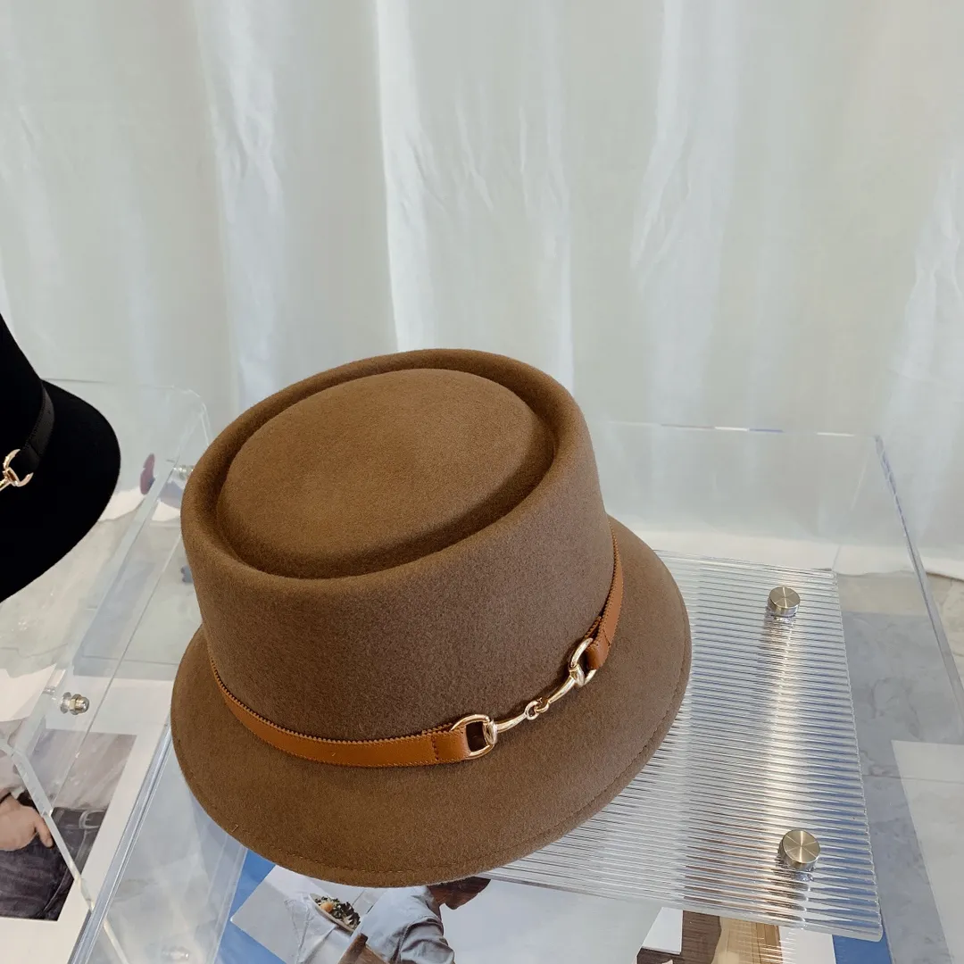P130 GUCCI Paris flat-top double F webbing wool top hat 🎩 High-end wool top hat series, large-brimmed top hat, very concave shape, a top hat with full aura 🎩 Material: 100% wool Head circumference: 58cm