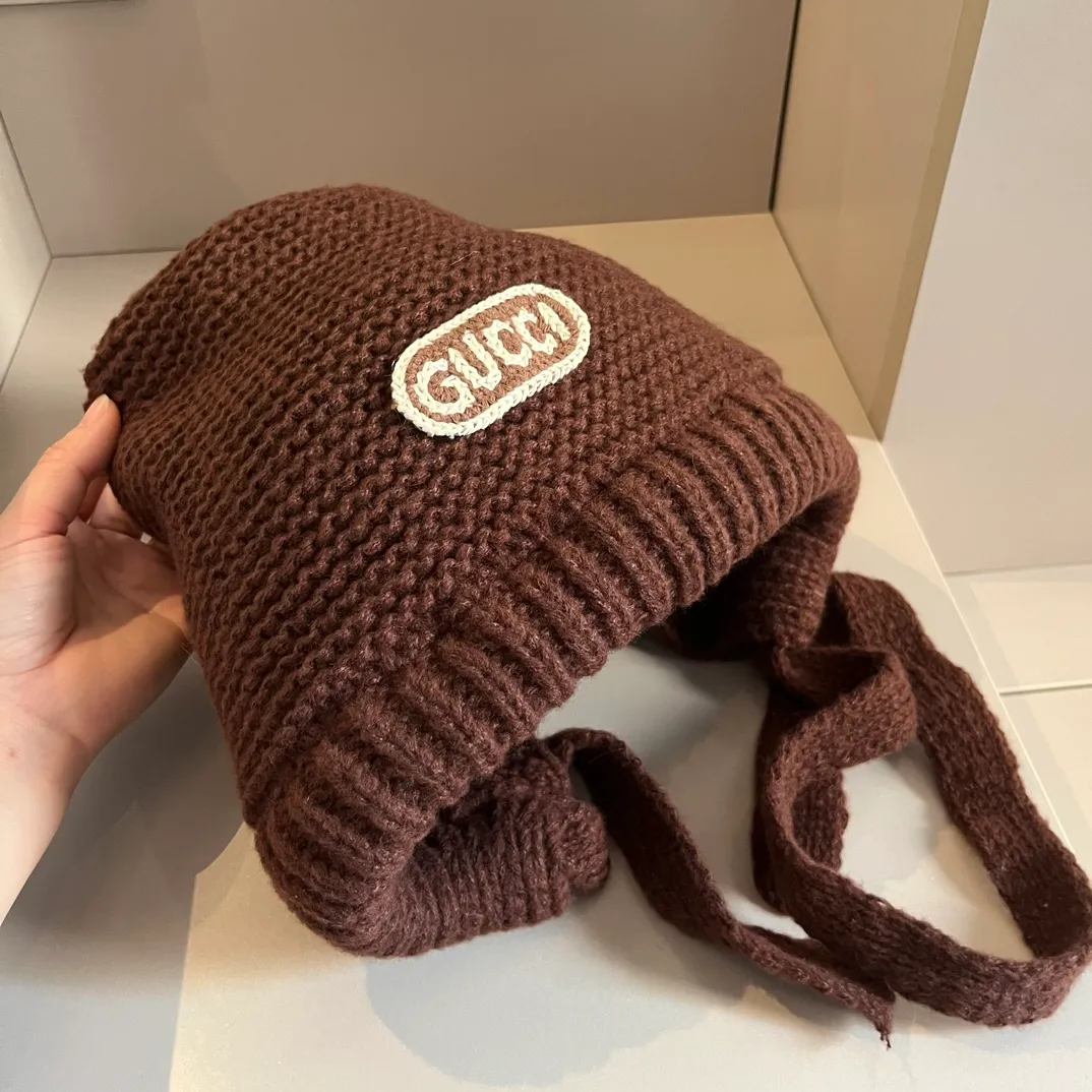 💰90¥ Gucci new knitted cold hat ear protection hat