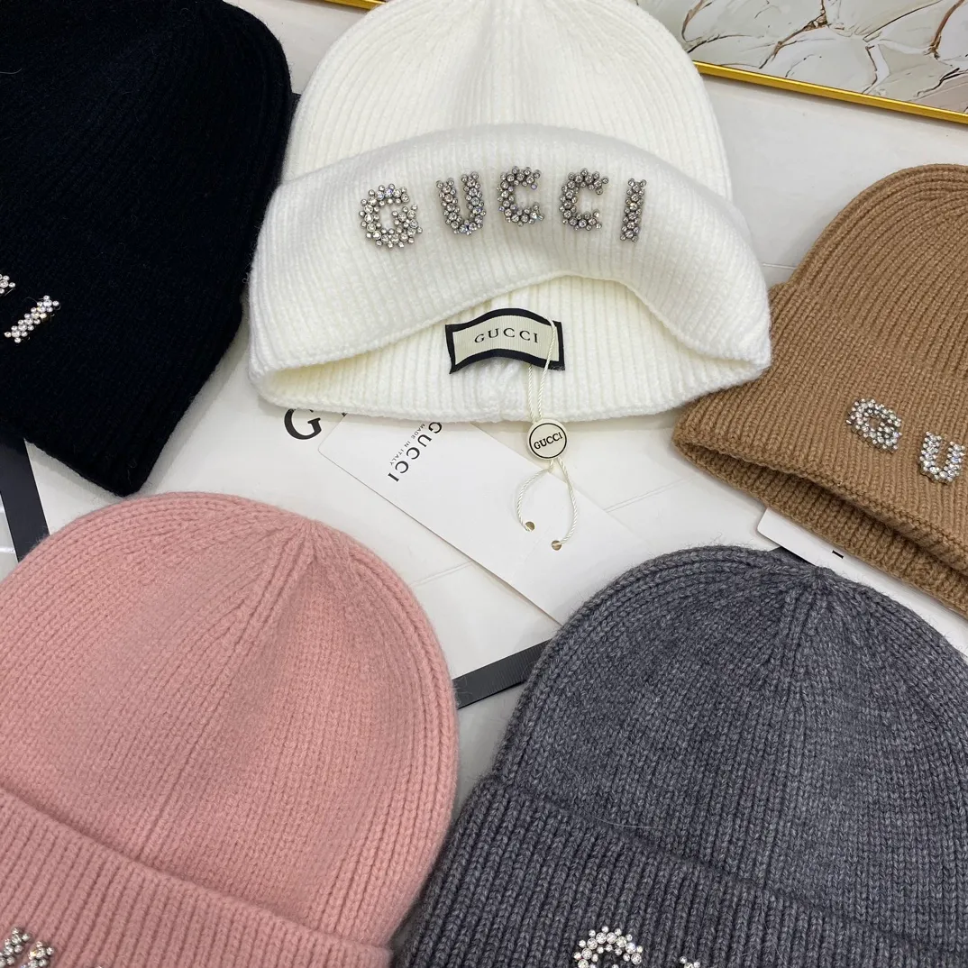 Cabbage price Gucci Gucci rhinestone logo cashmere knitted hat
