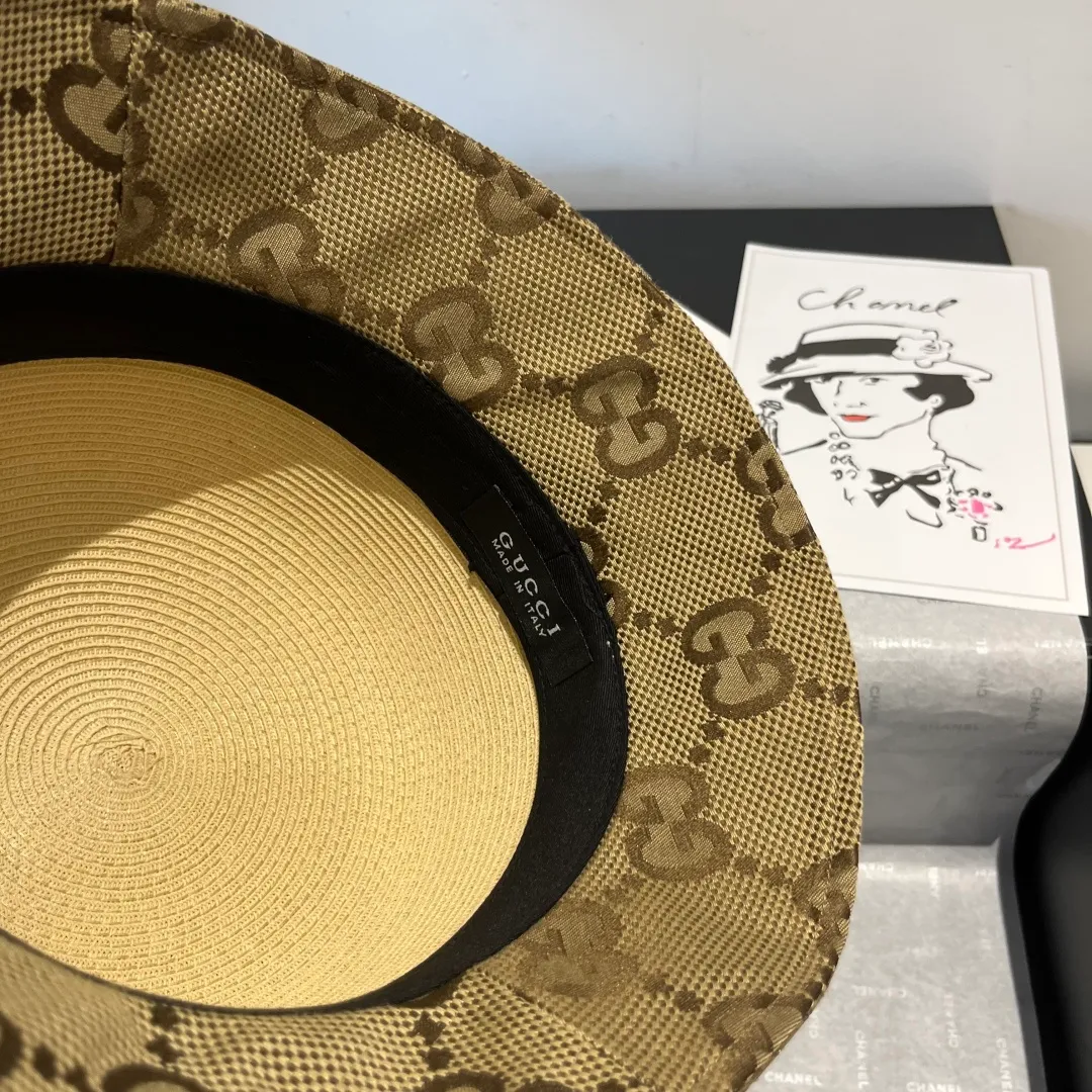💰150¥ Gucci Gucci leather straw hat, thin straw hat, easy to carry, high-end customization, head circumference 57cm, khaki two colors