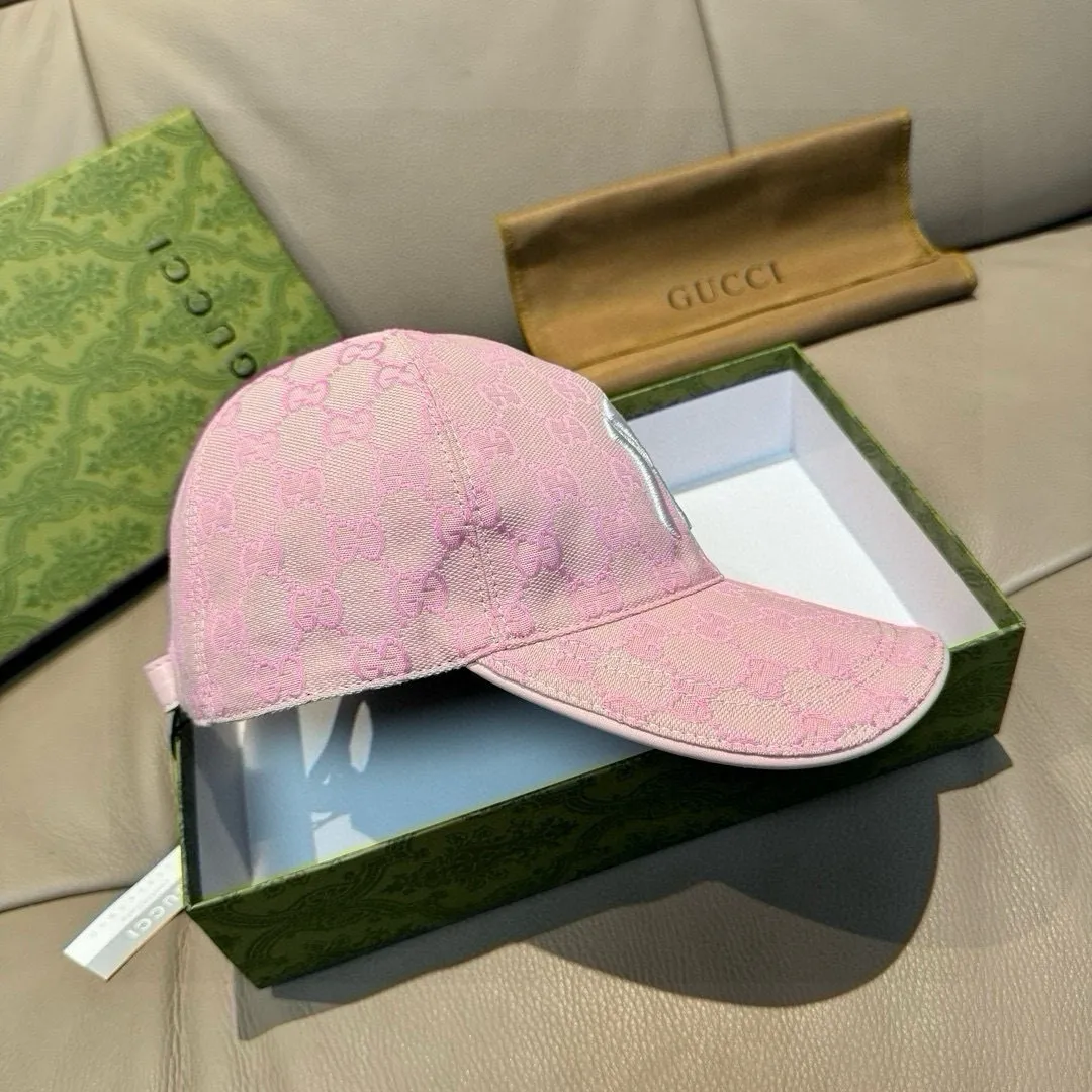 P90 hot-selling full-color NY&Gucci (Gucci) cooperation baseball cap, the latest model at the counter, NY embroidery, 1:1 mold customization, original breathable sail fabric + first-layer cowhide, perfect details, original quality, exclusive physical shooting, suitable for men and women.  , four colors are in stock at the counter!