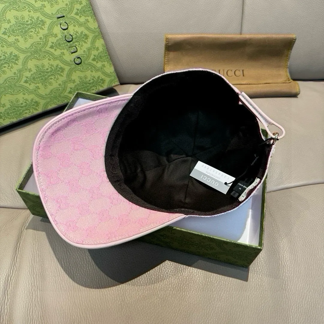 P90 hot-selling full-color NY&Gucci (Gucci) cooperation baseball cap, the latest model at the counter, NY embroidery, 1:1 mold customization, original breathable sail fabric + first-layer cowhide, perfect details, original quality, exclusive physical shooting, suitable for men and women.  , four colors are in stock at the counter!