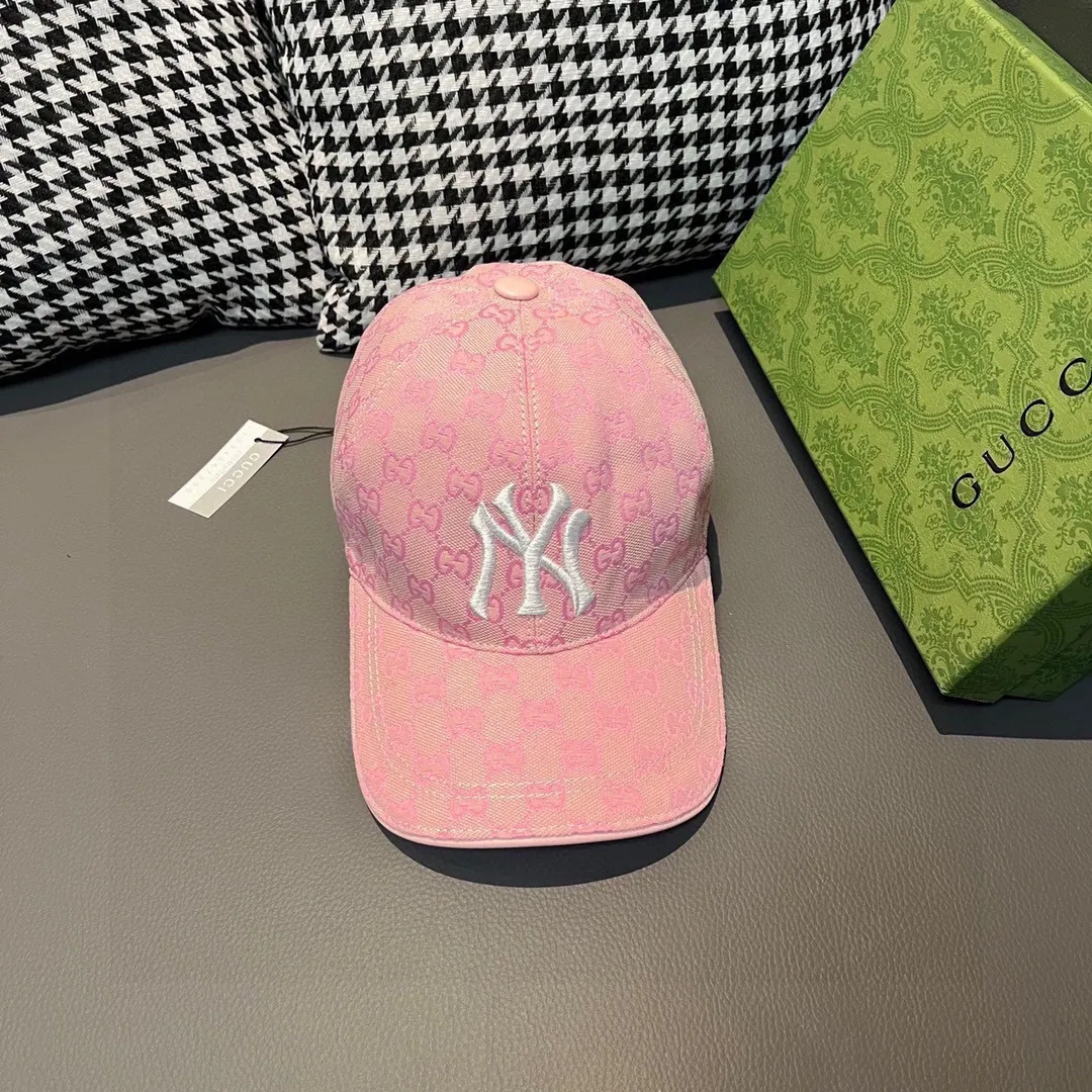 🉐️100 hot-selling full-color NY&Gucci (Gucci) cooperation baseball caps, the latest model at the counter, NY embroidery, 1:1 mold customization, original breathable sail fabric + first-layer cowhide, perfect details, original quality, exclusive physical shooting, suitable for men and women.       , four colors are in stock at the counter!