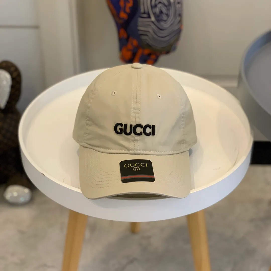 p60 Gucci Baseball Cap♥️GUCCI Baseball Cap🧢Official website new product Gucci Baseball Cap, original quality is very popular 🔥🎩 The craftsmanship is very exquisite, high-end and classy! Low-key luxury, easy to carry! Excellent quality👍Fashionable and versatile