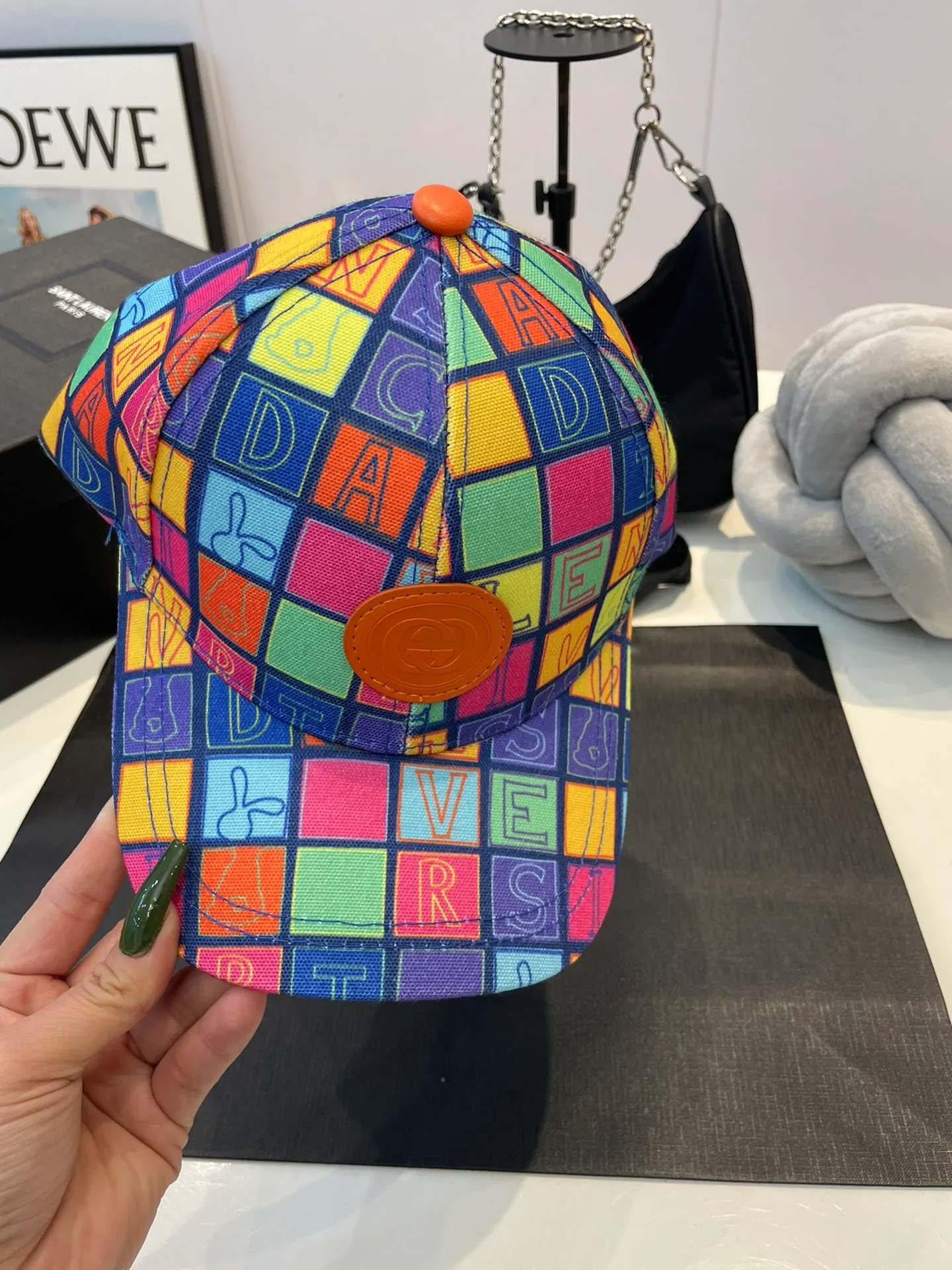 P60 GUCCI Chinese New Year Series Square Rabbit Print Baseball Cap