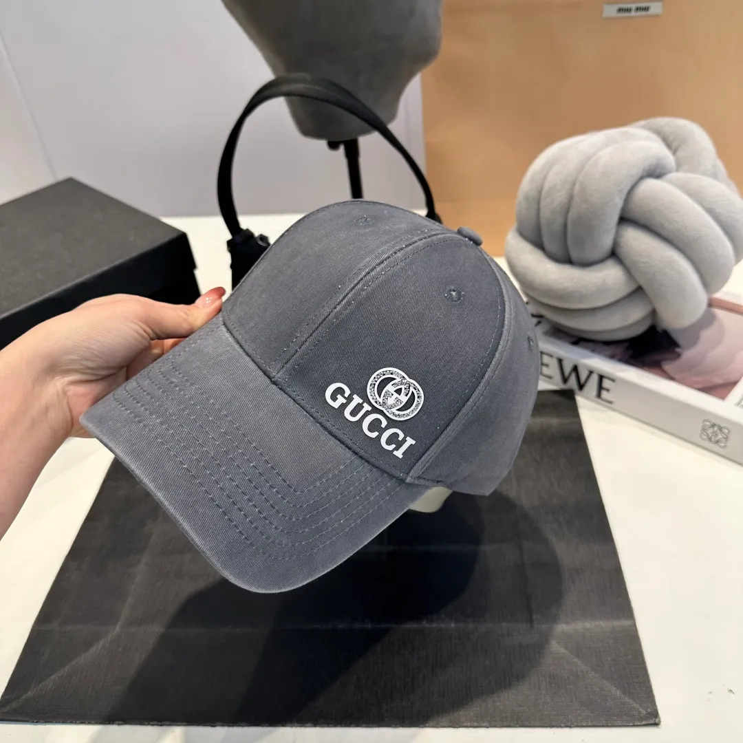 P60 Gucci Baseball Cap GUCCI official website new product, baseball cap, original quality, very popular 🔥The craftsmanship is very exquisite, high-end and classy! Low-key luxury, easy to carry! Running volume