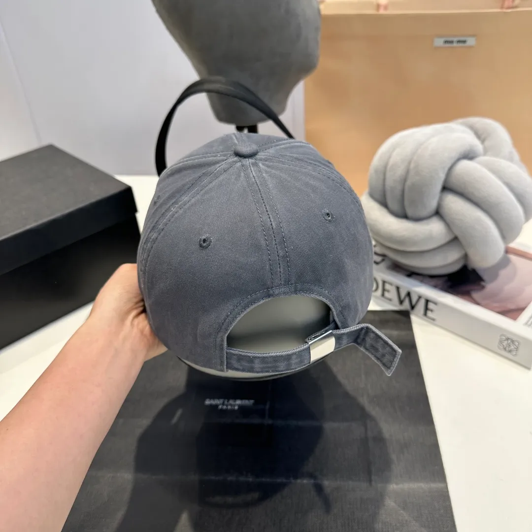P60 Gucci Baseball Cap GUCCI official website new product, baseball cap, original quality, very popular 🔥The craftsmanship is very exquisite, high-end and classy! Low-key luxury, easy to carry! Running volume