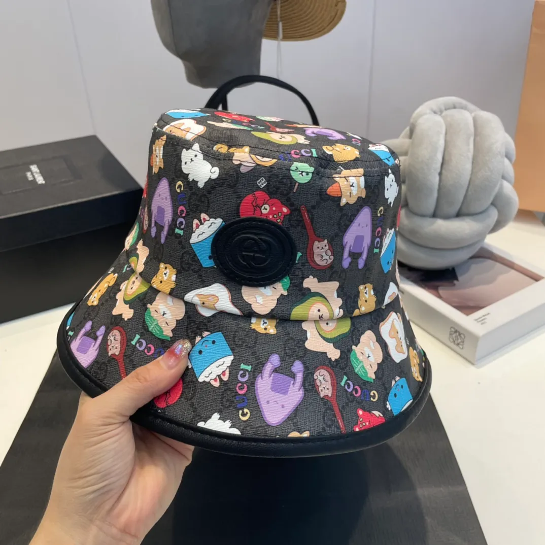 P60 Gucci Baseball Cap♥️GUCCI🧢New product from the official website, original quality and hot arrival 🔥🎩 The craftsmanship is very exquisite, high-end and classy! Low-key luxury, easy to carry! Running volume