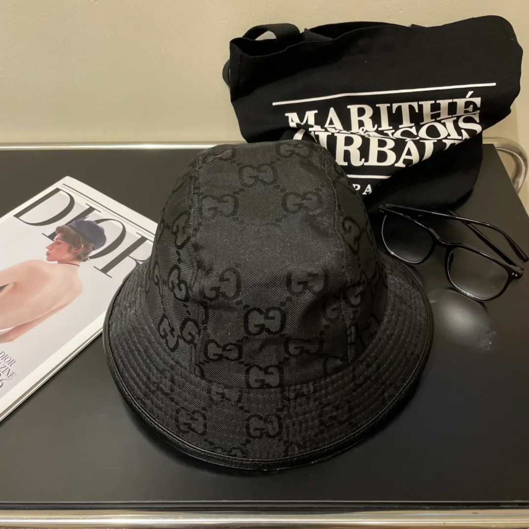 P74💰 High version GUCCI leather bucket hat synchronized with counters, hot shipments, super beautiful and easy to match, simple and elegant