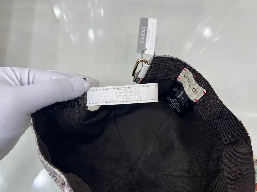 Batch 90, Gucci (Gucci) new original baseball cap, Jungle Tiger, 1:1 mold customization at the counter, original canvas + first layer of cowhide, pure cotton lining, light and breathable! The quality is great, the basic head circumference is 56cm, and the patch is adjustable.