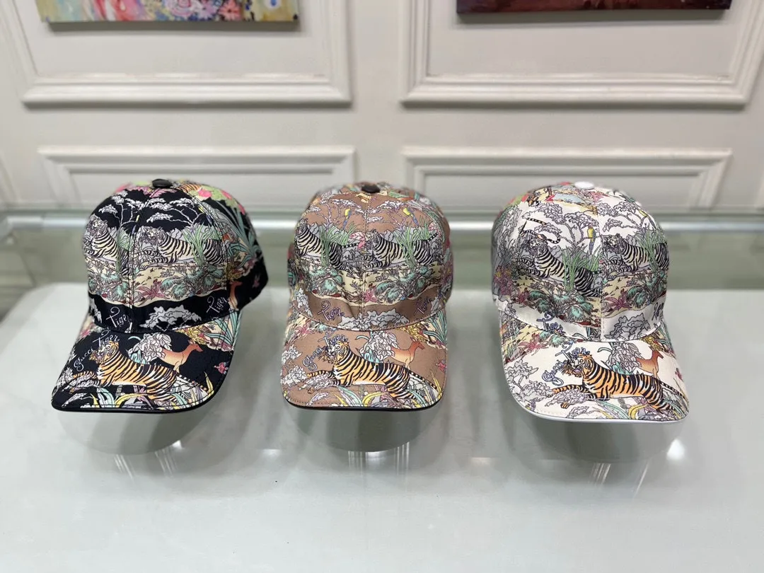 Batch 90, Gucci (Gucci) new original baseball cap, Jungle Tiger, 1:1 mold customization at the counter, original canvas + first layer of cowhide, pure cotton lining, light and breathable! The quality is great, the basic head circumference is 56cm, and the patch is adjustable.