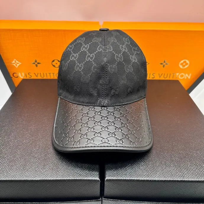 P90 hot item in stock Gucci canvas and leather, embossed cowhide on the top of the brim, top quality original order, excellent quality, the same baseball cap as the official website, photographed in person, quick delivery from stock