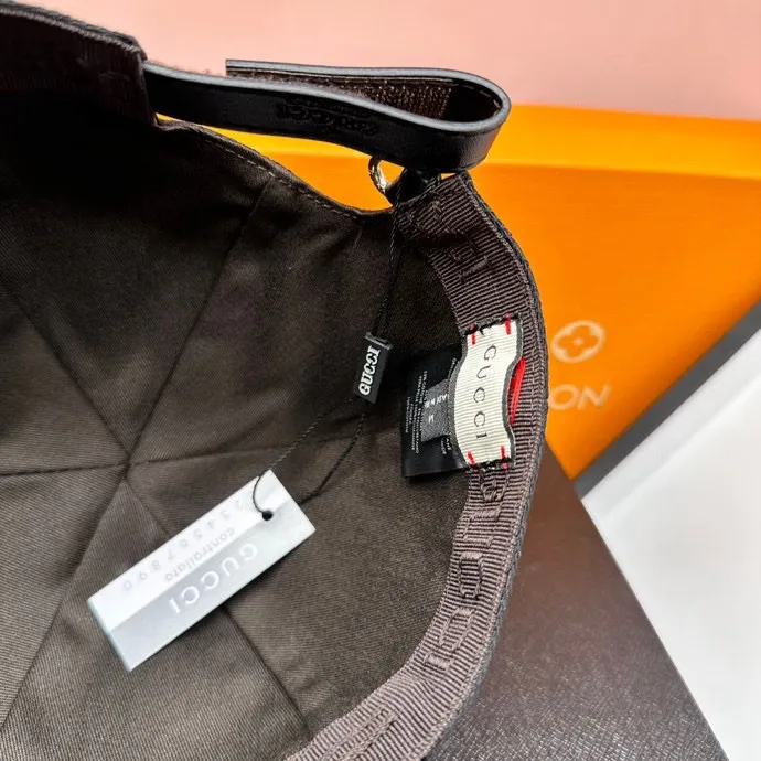 P90 hot item in stock Gucci canvas and leather, embossed cowhide on the top of the brim, top quality original order, excellent quality, the same baseball cap as the official website, photographed in person, quick delivery from stock