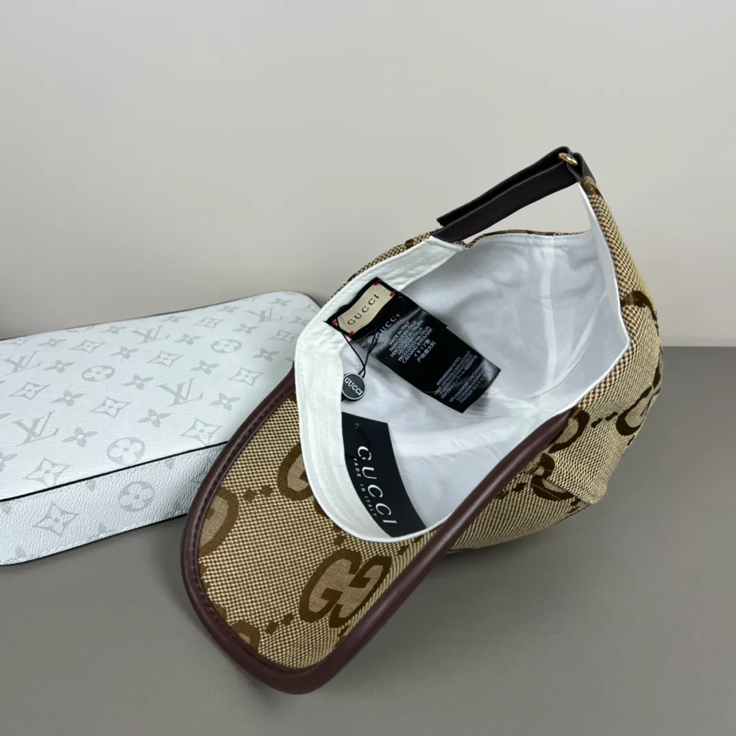 P46💰Gucci Baseball Cap♥️GUCCI🧢Official website new product, baseball cap, original quality, hot arrival 🔥🎩 The craftsmanship is very exquisite, high-end and classy! Low-key luxury, easy to carry! Running volume!