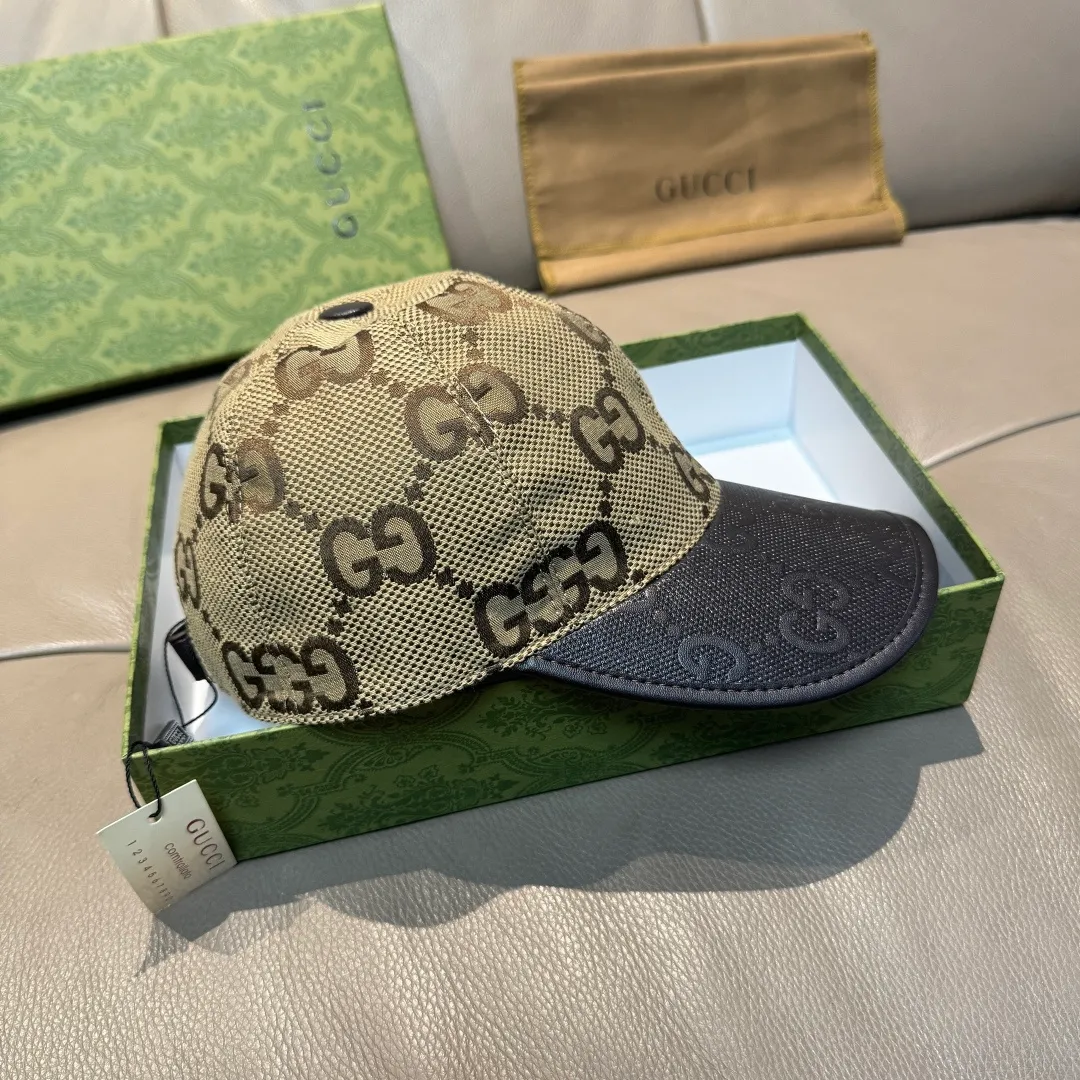 P90, Gucci (Gucci) new original baseball cap, canvas and leather, best-selling model at the counter, 1:1 mold customization, original canvas fabric + first-layer cowhide, fashionable and handsome! The quality is great, the basic head circumference is 56cm, and the patch is adjustable.