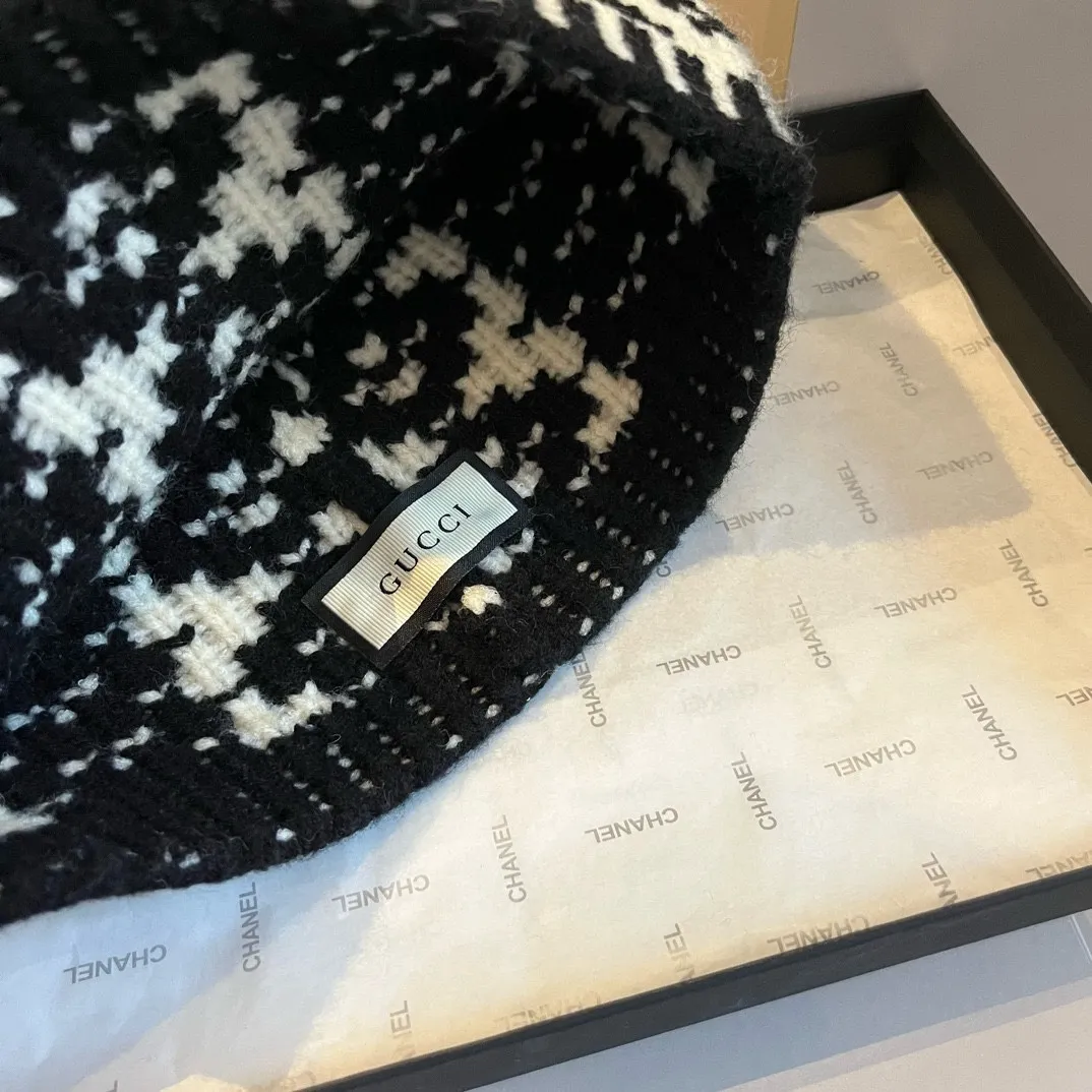 💰90¥ Gucci knitted beanie, unisex