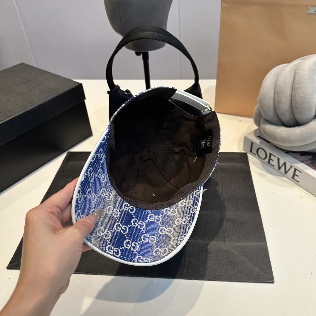 P100 Gucci new original baseball cap, Gucci gradient jacquard, 1:1 mold opening and customization at the counter, original canvas fabric + first-layer cowhide, light and breathable! The quality is great, the basic head circumference is 56cm, and the patch is adjustable.