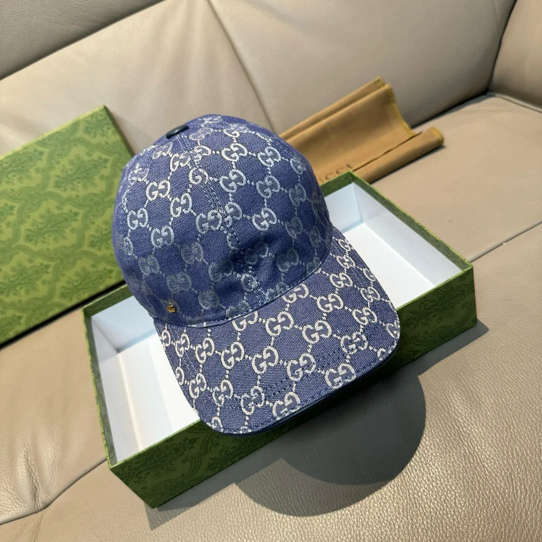P90., Gucci (Gucci) new original baseball cap, metal small double G, the latest model at the counter, 1:1 mold customization, genuine mold hardware, original canvas fabric + first-layer cowhide, original quality! The quality is great, the basic head circumference is 56cm, and the patch is adjustable.