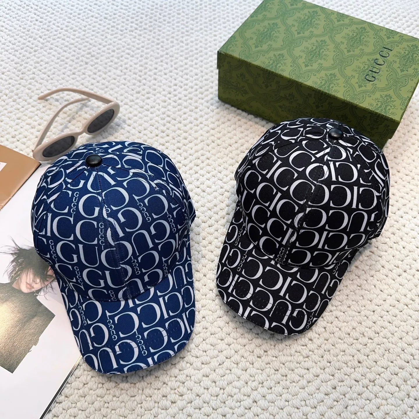 P56💰GUCCI baseball cap, new product from the official website, baseball cap, original quality, hot arrival 🔥🎩 The craftsmanship is very exquisite, high-end and classy! Low-key luxury, easy to carry! Running volume!