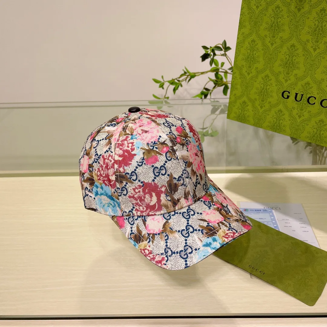 P54💰GUCCI baseball cap, new product from the official website, baseball cap, original quality, hot arrival 🔥🎩 The craftsmanship is very exquisite, high-end and classy! Low-key luxury, easy to carry! Running volume!