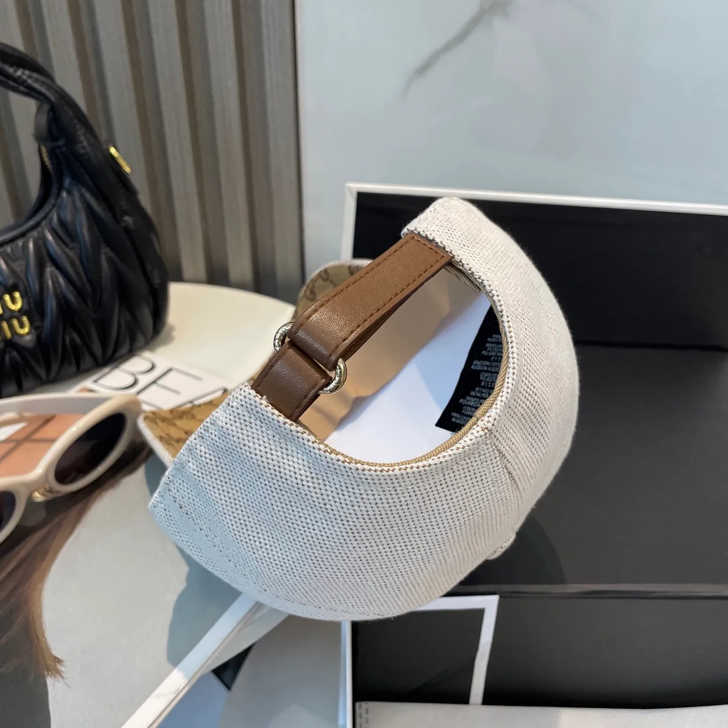 P60 💛 Comes with dust bag [GUCCI] 2025 new counter baseball cap, new model shipped, big-name models are super easy to match, hurry up and get it!