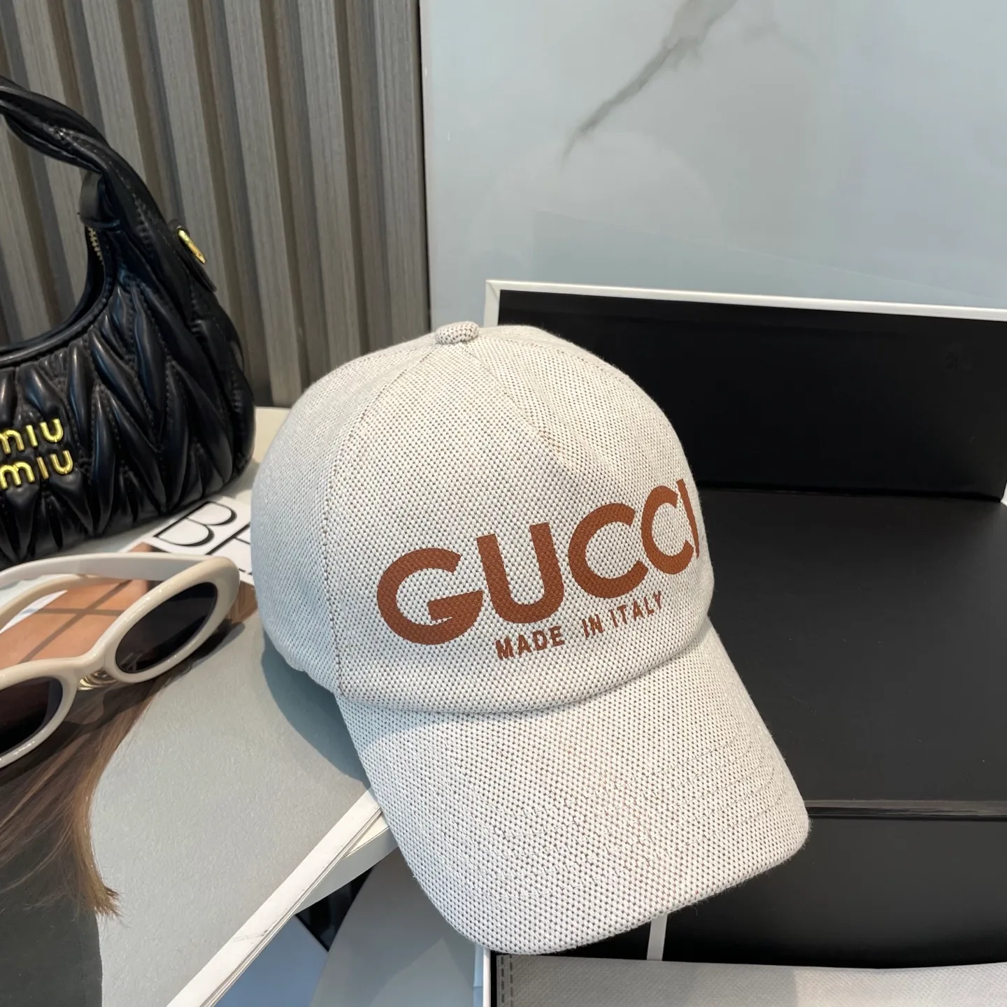 P60 💛 Comes with dust bag [GUCCI] 2025 new counter baseball cap, new model shipped, big-name models are super easy to match, hurry up and get it!
