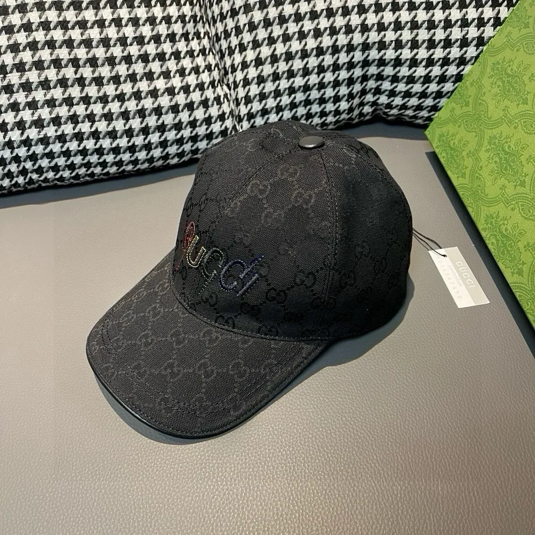 Batch 90, Gucci (Gucci) new original baseball cap, artistic word embroidery, 1:1 mold customization, heavy embroidery, details comparable to counters, original canvas + first-layer cowhide, pure cotton lining, great quality! The first choice for handsome men and beautiful women, fashionable and versatile. Basic head circumference 56, adjustable patch
