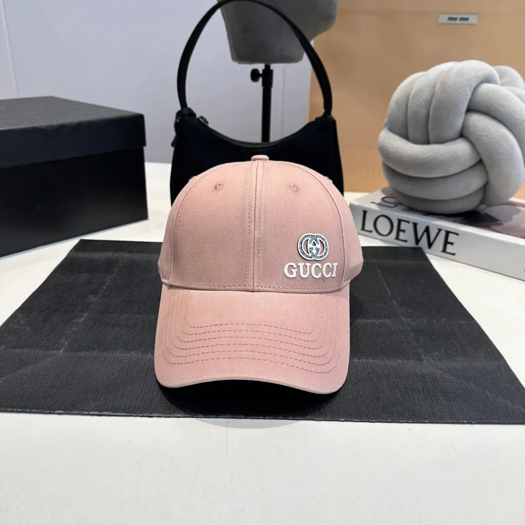P60 Gucci Baseball Cap GUCCI official website new product, baseball cap, original quality, very popular 🔥The craftsmanship is very exquisite, high-end and classy! Low-key luxury, easy to carry! Running volume!