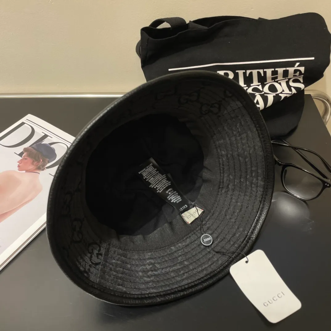 P74💰 High version GUCCI leather bucket hat synchronized with counters, hot shipments, super beautiful and easy to match, simple and elegant