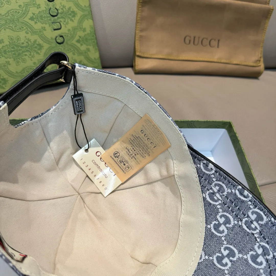 P90., Gucci (Gucci) new original baseball cap, metal small double G, the latest model at the counter, 1:1 mold customization, genuine mold hardware, original canvas fabric + first-layer cowhide, original quality! The quality is great, the basic head circumference is 56cm, and the patch is adjustable.