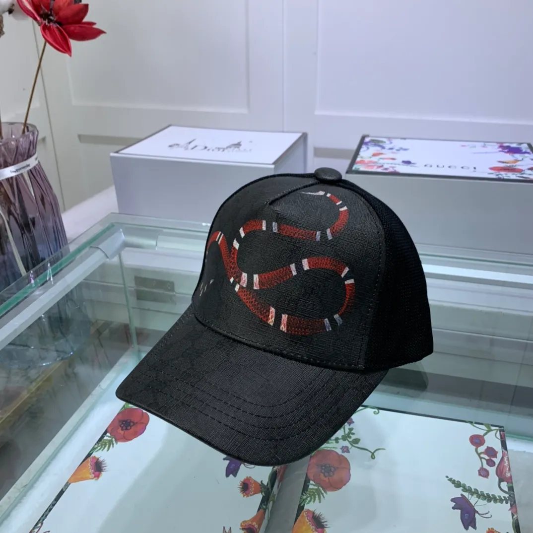 p70 Gucci's original baseball cap of the same model as the GUCCI celebrity 😋 is on sale on the official website, with a unit price of 5800, high-end customization 🧢😱 meticulous workmanship and complete 👈 full of personality, fashionable and versatile 😘 you can earn money when you buy it, [bad smile] low-key luxury 😘 versatile style [lips] dear, hurry up and get it, [wit] you deserve it!