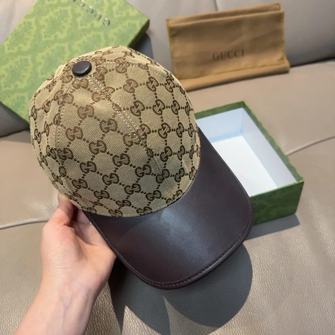 P90, Gucci (Gucci) new original baseball cap, canvas and leather, best-selling model at the counter, 1:1 mold customization, original canvas fabric + first-layer cowhide, fashionable and handsome! The quality is great, the basic head circumference is 56cm, and the patch is adjustable.