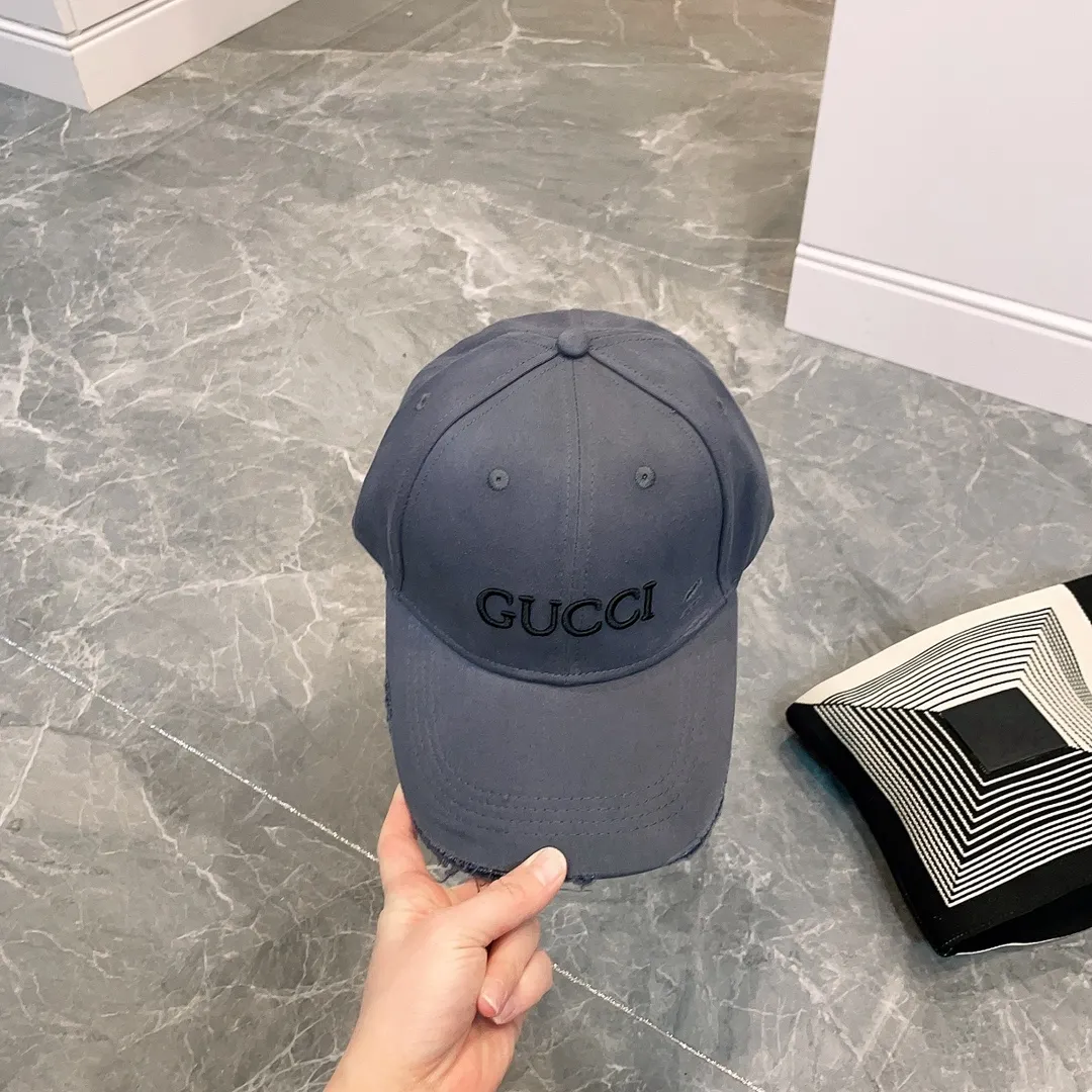 P60 Gucci 2023 spring and summer new pure cotton baseball cap. The brim is spliced ​​with contrasting denim, full of design. Personalized and thoughtful style, same style for men and women.