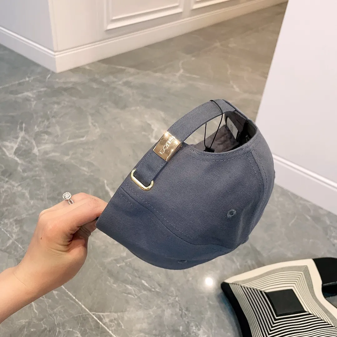 P60 Gucci 2023 spring and summer new pure cotton baseball cap. The brim is spliced ​​with contrasting denim, full of design. Personalized and thoughtful style, same style for men and women.