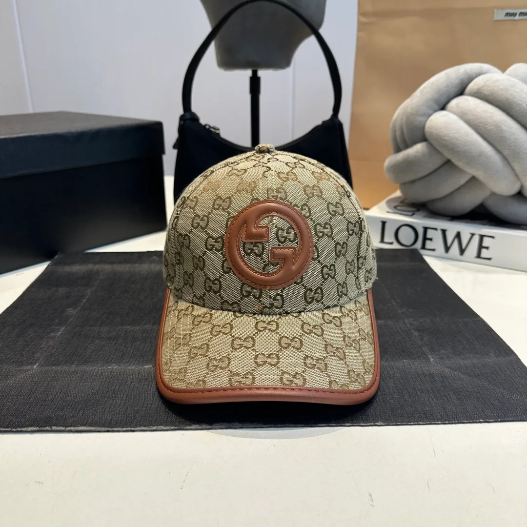 P56 GUCCI 2025 new baseball cap at the counter, very trendy! Casual and sports style, classic production, super easy to match with clothes