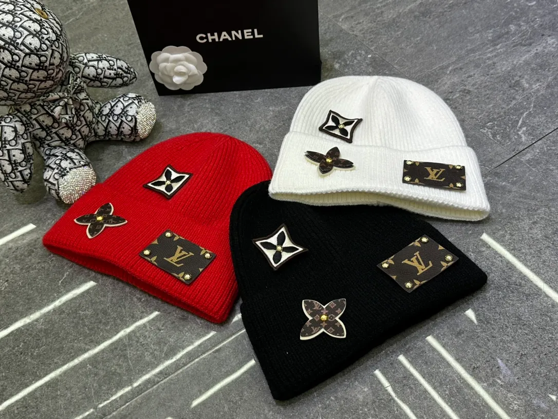 Cabbage price, inquiry with pictures!  2024 autumn and winter popular LV knitted hat🔥🔥