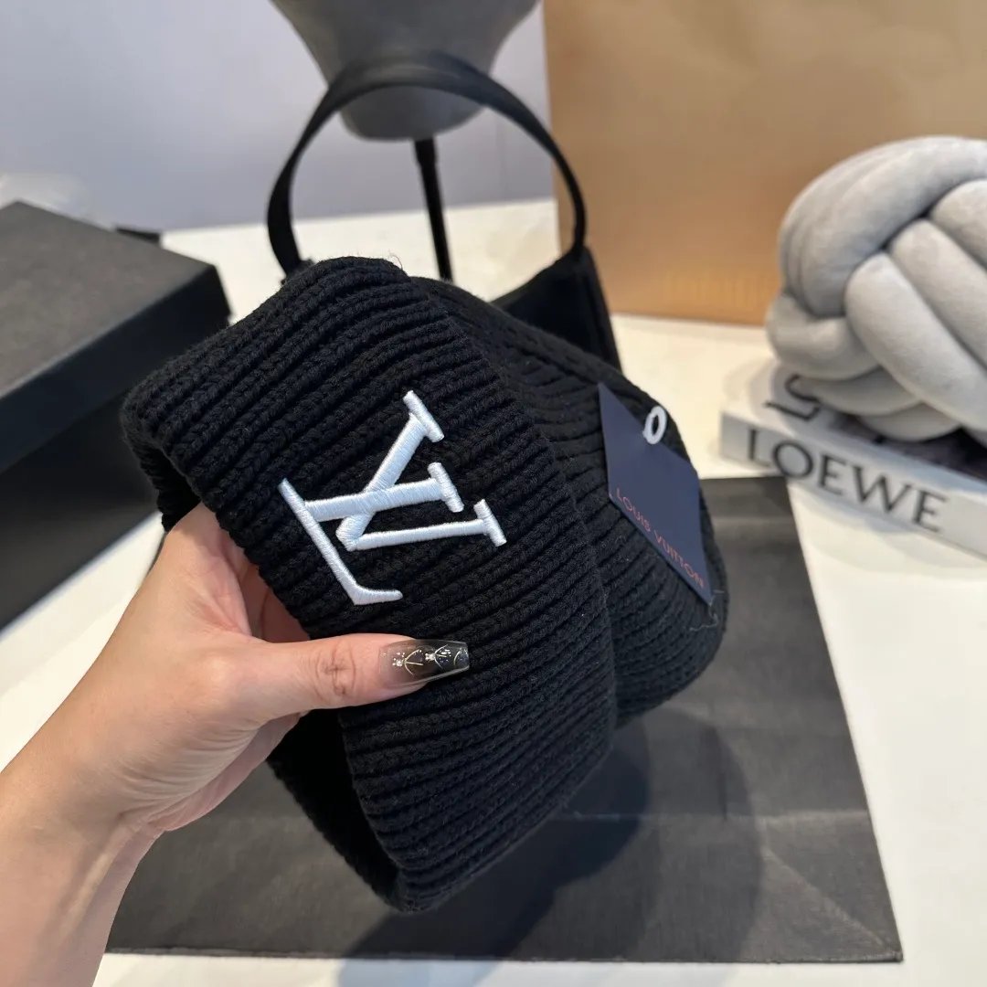 P58 LV Louis new autumn and winter style wool hat, 100% wool fabric🐑