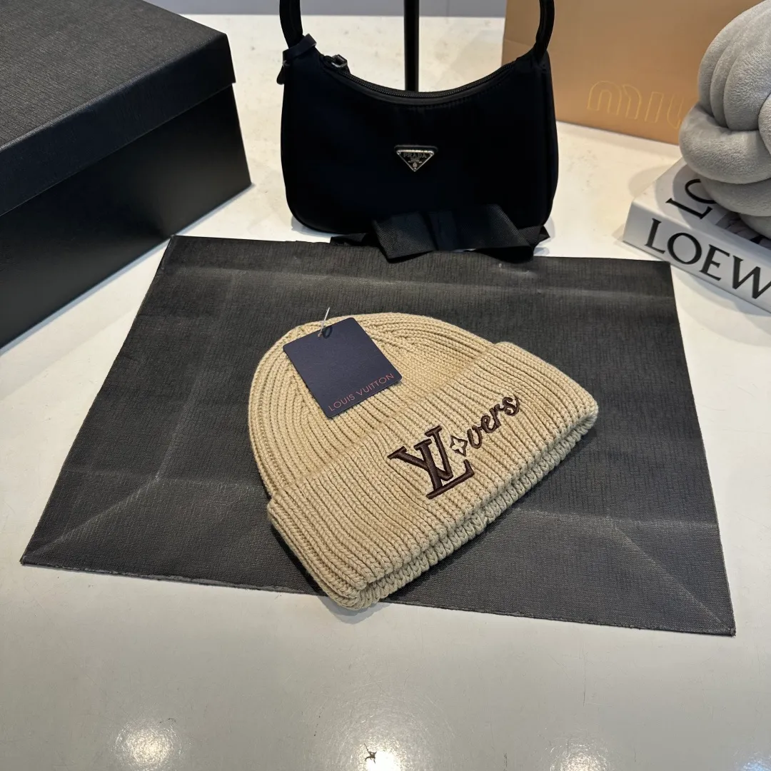 P58 LV Louis new autumn and winter style wool hat, 100% wool fabric🐑