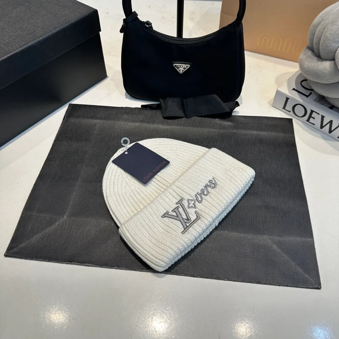 P58 LV Louis new autumn and winter style wool hat, 100% wool fabric🐑